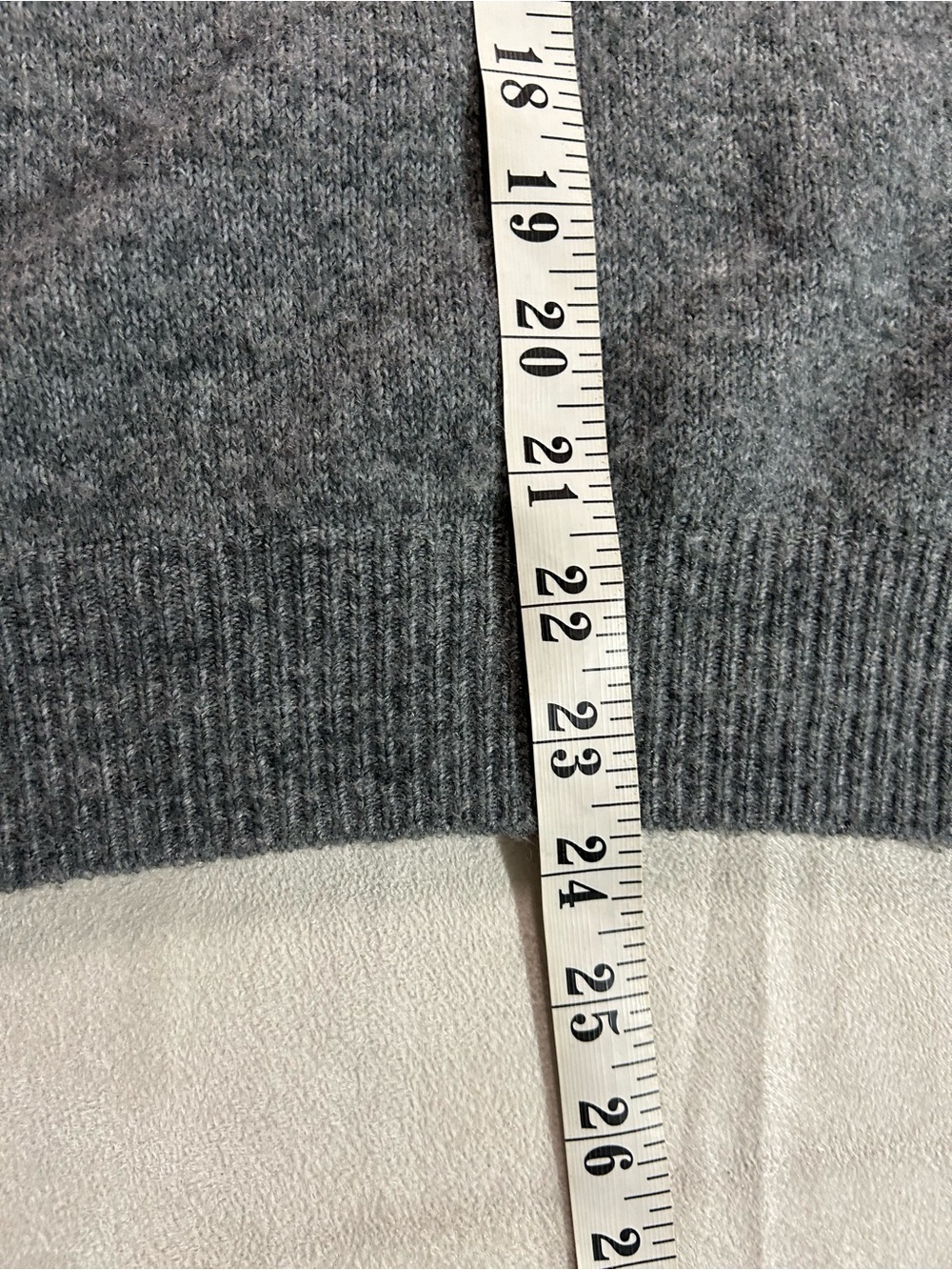 H&M Soft Oversized Charcoal Grey V-Neck Knit Sweater XS - Picture 8 of 9
